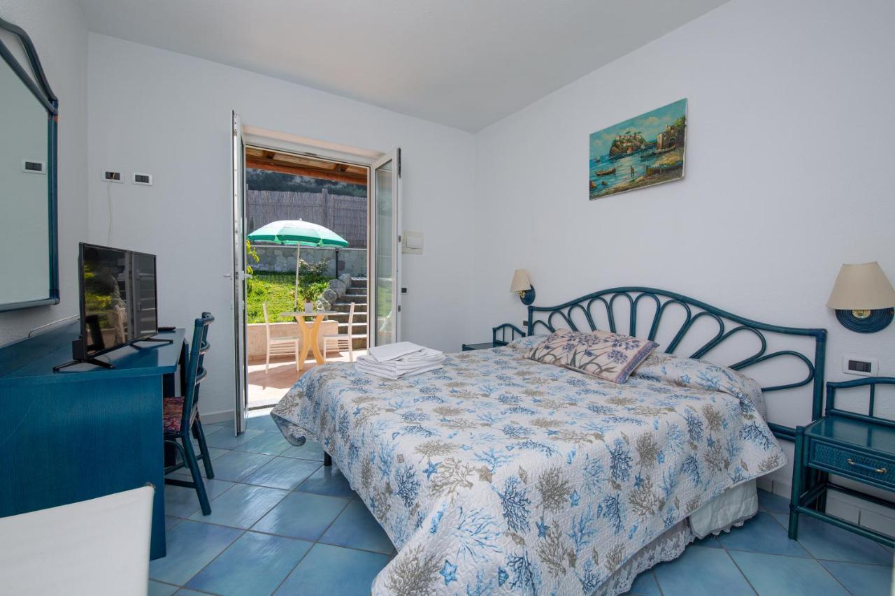 Villa Al Mare - Famiglia Calise Forio di Ischia エクステリア 写真